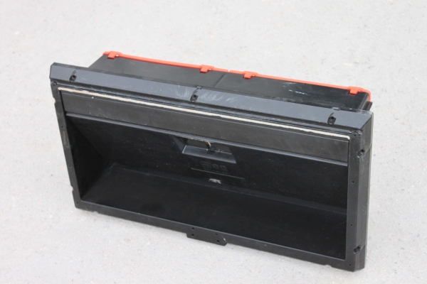 注塑型側(cè)風窗